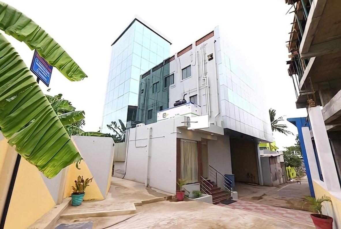 Hotel Titanium Tower Chennai Exterior foto