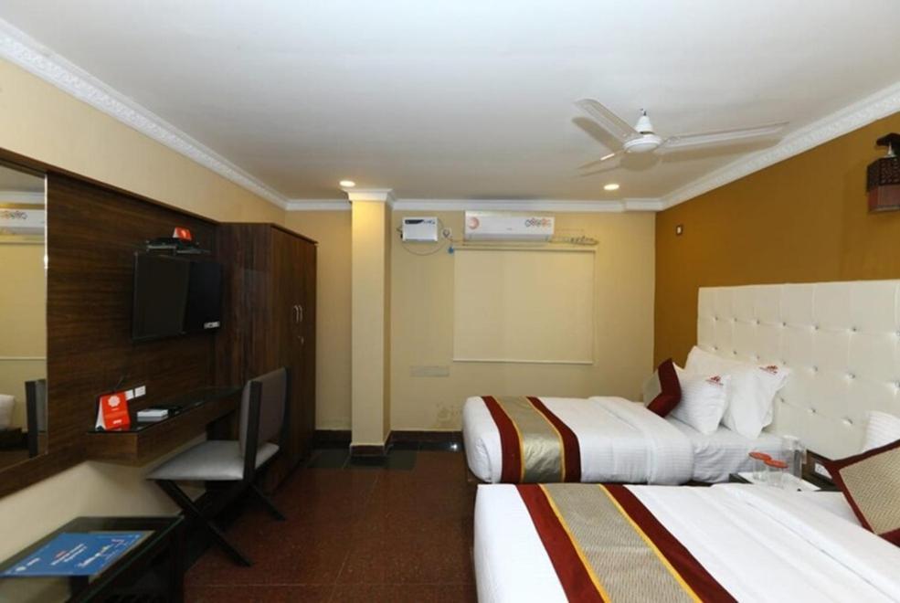 Hotel Titanium Tower Chennai Exterior foto